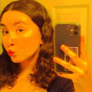 Meet your Posher, Leah